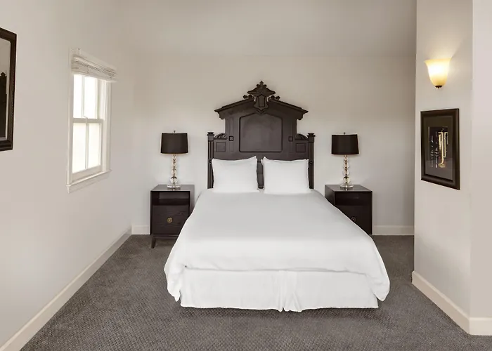 Mount View Hotel & Spa