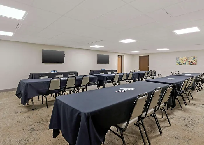 Best Western Plus Waterloo & Cedar Falls