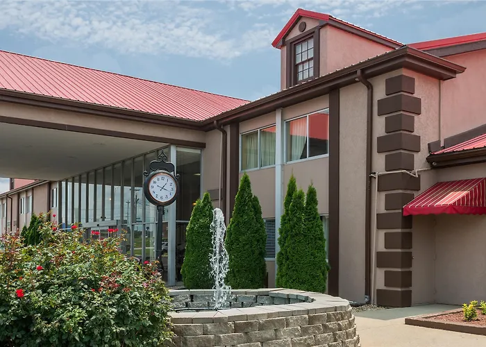 Ramada By Wyndham Bowling Green