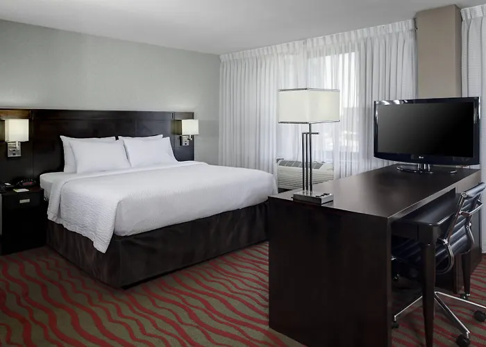 Courtyard By Marriott St. Cloud