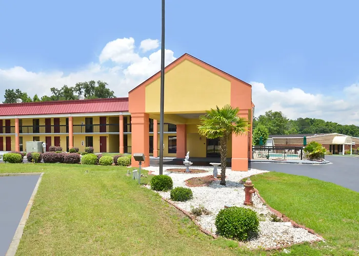 Suburban Studios Hinesville - Fort Stewart Area
