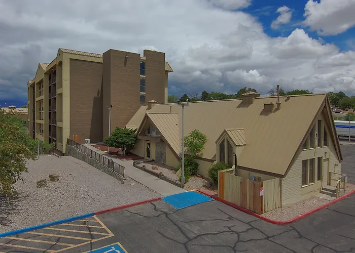 Hotel 505
