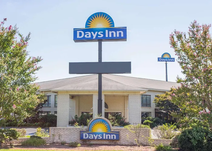 Days Inn By Wyndham Spartanburg Waccamaw