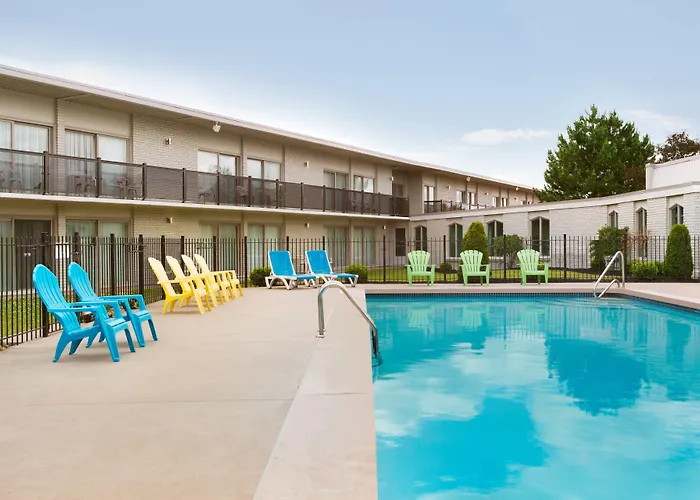 Days Inn By Wyndham London