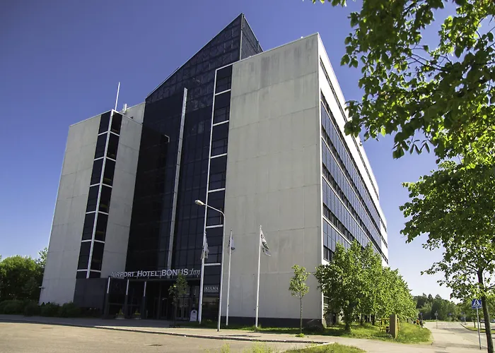 Skyline Airport Hotel