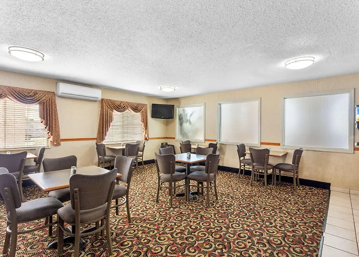 Best Western Oglesby Inn
