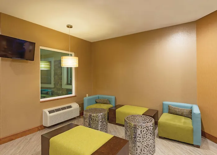 La Quinta Inn By Wyndham Buffalo Airport