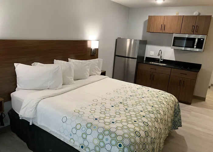 Hometowne Studios By Red Roof East Lansing - Okemos