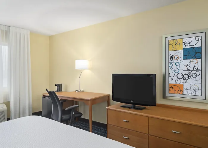 Comfort Inn & Suites Lima Northwest
