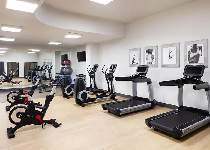 Delta Hotels By Marriott Edmonton Centre Suites