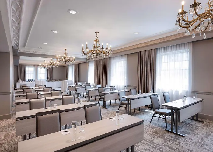 The Benson Portland, Curio Collection By Hilton