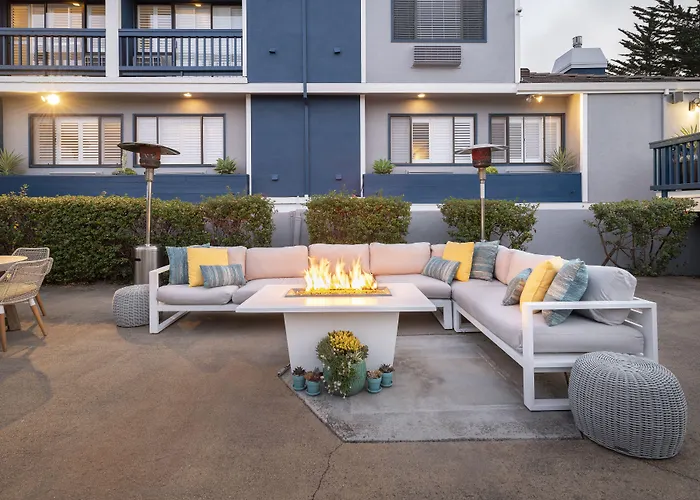 Mariposa Inn And Suites