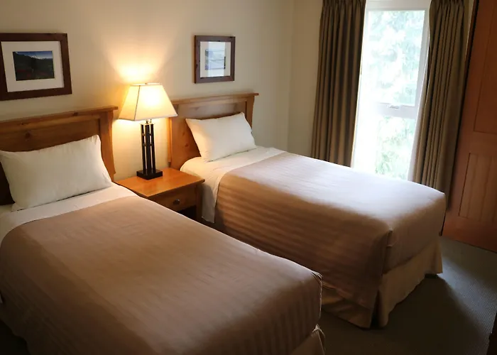 Tantalus Resort Lodge