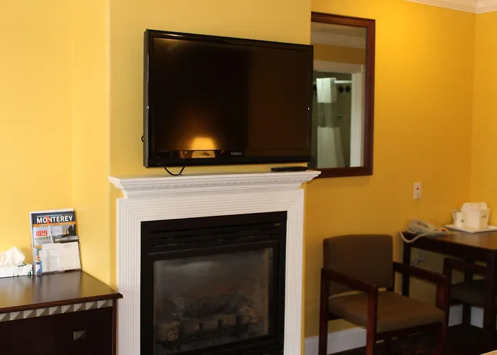 Surestay Hotel By Best Western Seaside Monterey