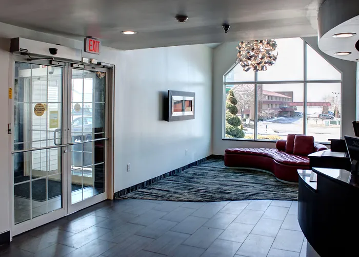 Quality Inn & Suites North-Polaris
