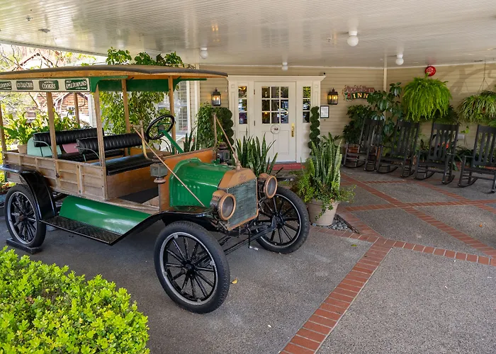Apple Farm Inn