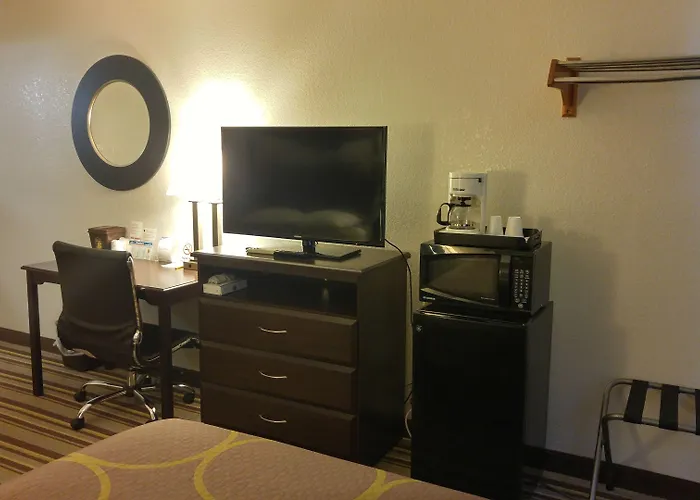 Super 8 By Wyndham Waynesboro