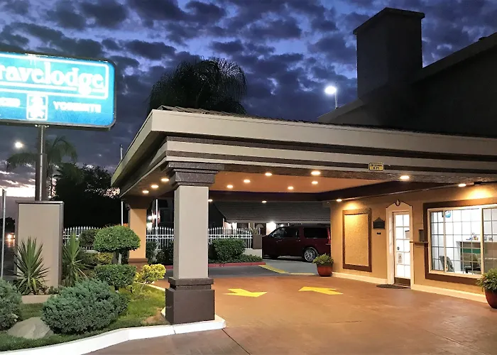 Signature Inn Merced Yosemite Parkway