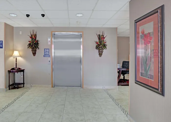 Microtel Inn & Suites By Wyndham Charleston