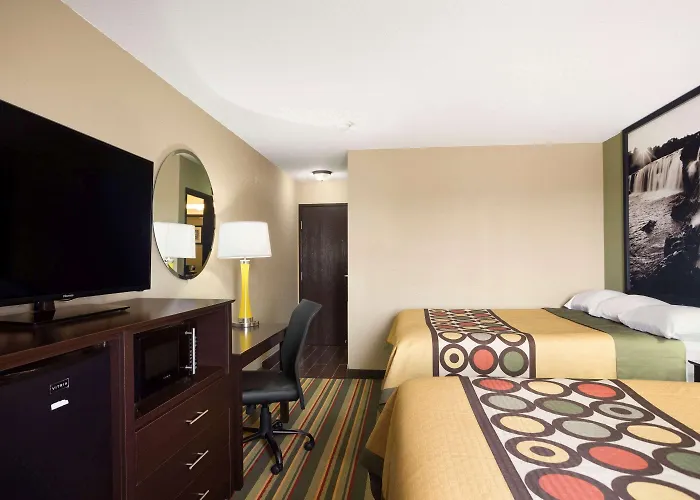 Super 8 By Wyndham Joplin