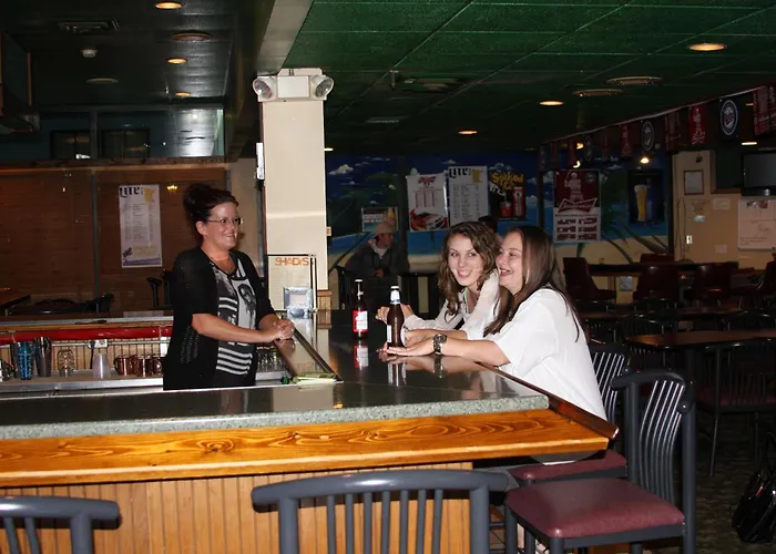 Gladstone Inn And Suites