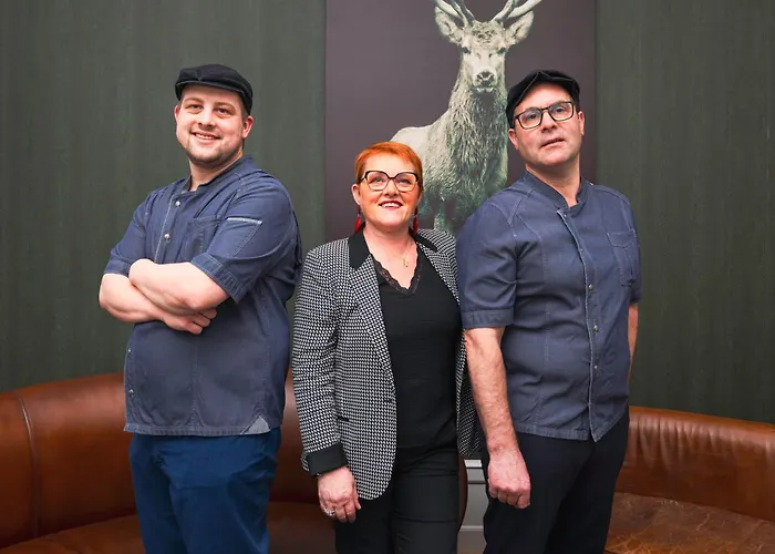 Logis Hotel & Restaurant - Les Hauts De Montreuil