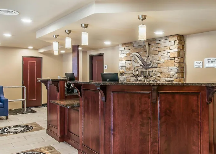 Quality Inn & Suites Houghton Downtown