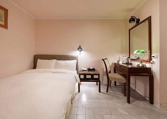 Moonlight Hotel