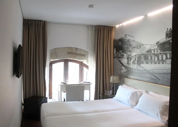 Oca Ribeira Do Porto Hotel