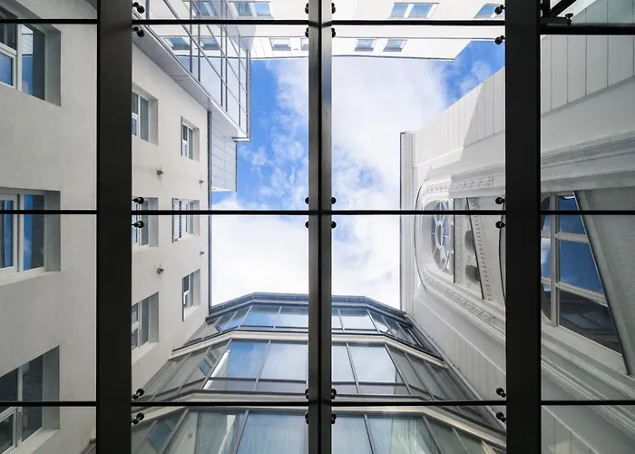 12 Revay Hotel