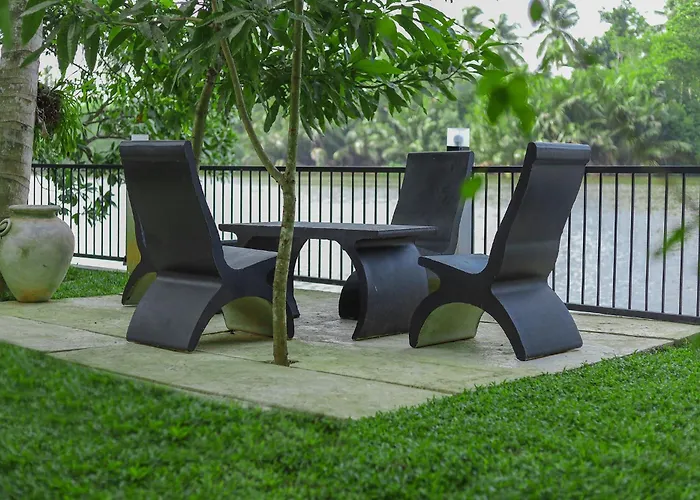Tinara River Inn, Weligama