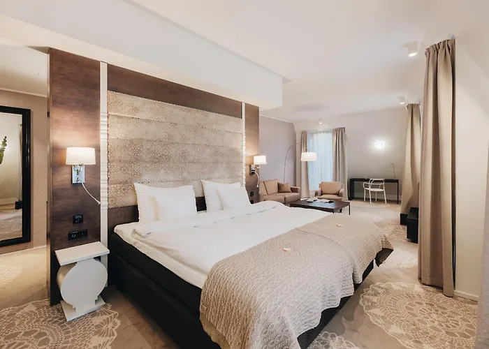 Lydia Hotel