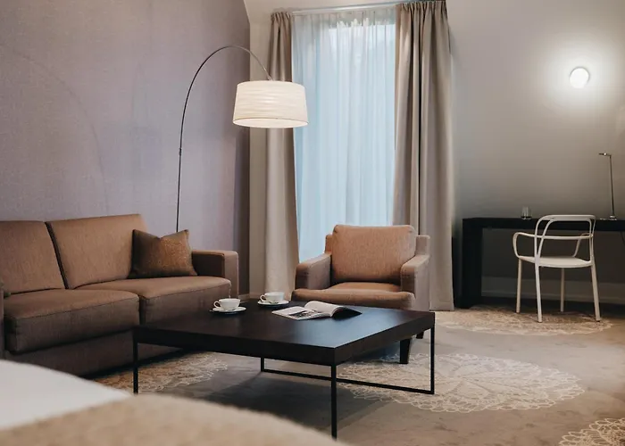 Lydia Hotel