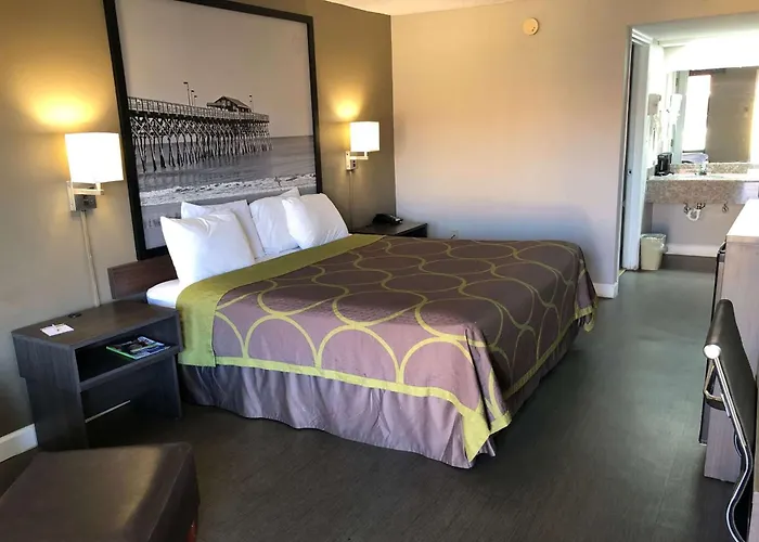 Super 8 By Wyndham Orangeburg Near I-26