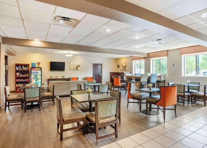 Best Western Plus Oak Mountain Inn