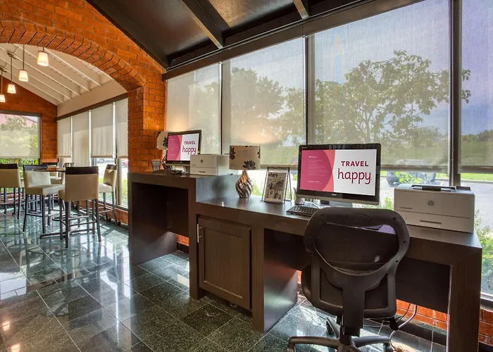 Drury Inn & Suites St. Louis - Fairview Heights