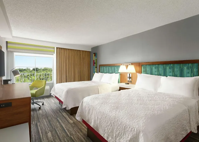 Hampton Inn&Suites Fort Lauderdale Airport