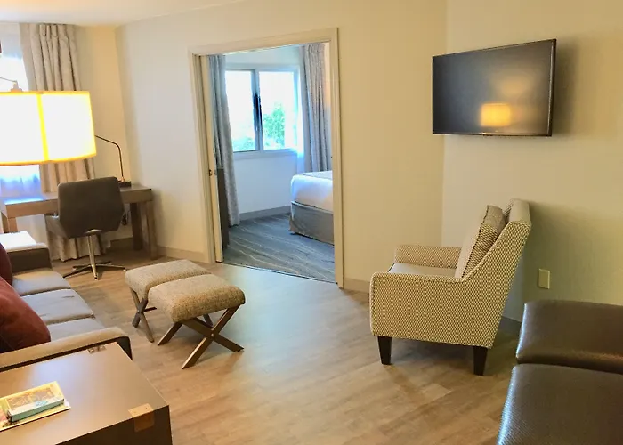 Windmill Suites Surprise - Phoenix, An Ascend Collection Hotel
