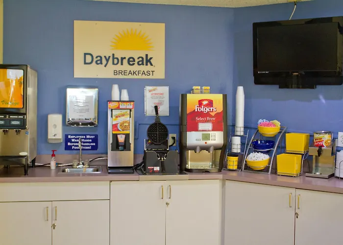 Days Inn By Wyndham Blue Springs