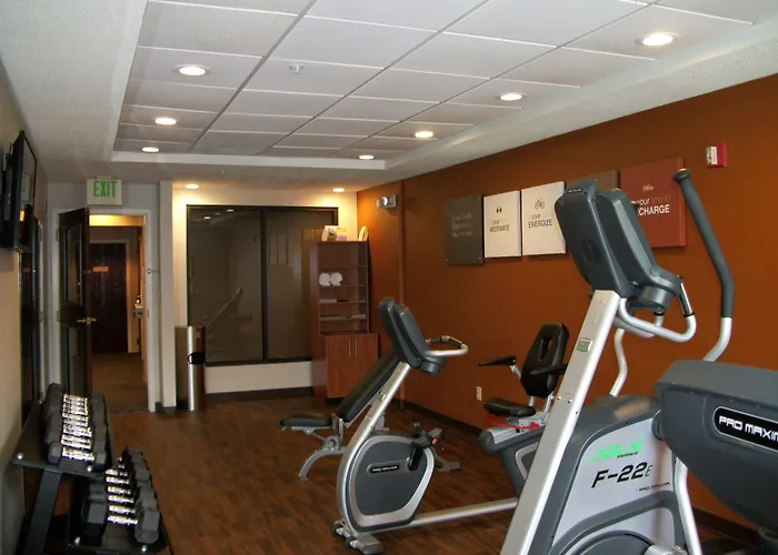 Comfort Suites Dover University Area