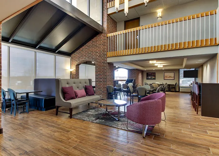Drury Inn & Suites Poplar Bluff