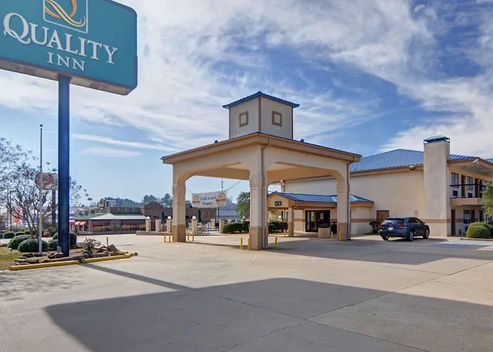Quality Inn Marshall