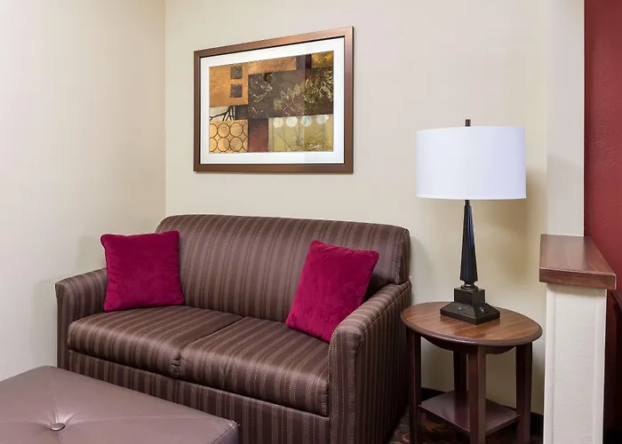 Hampton Inn Shawnee