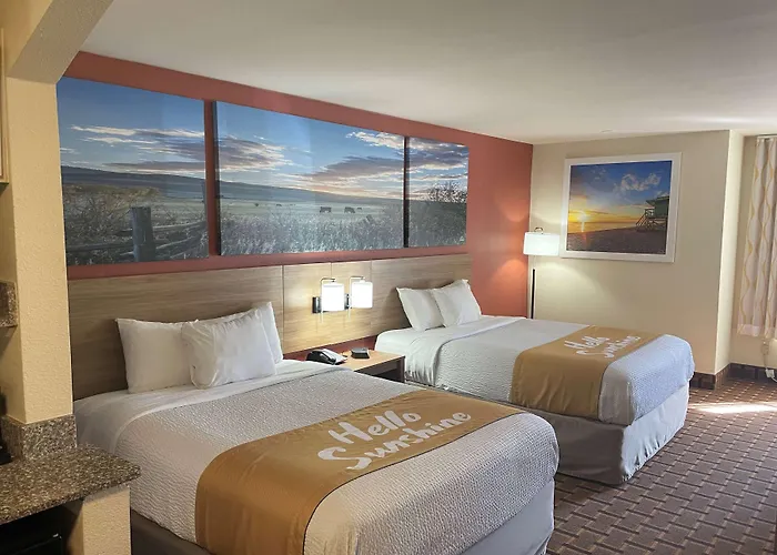Days Inn By Wyndham Dallas Plano