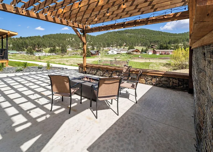 Everspring Inn & Suites