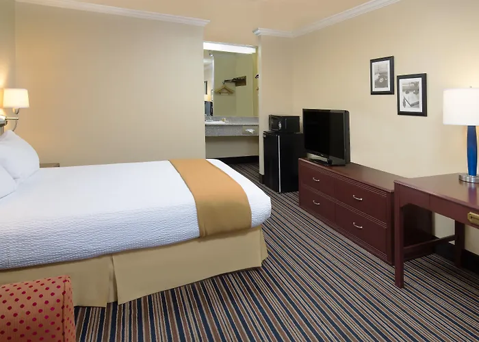 Days Inn By Wyndham Pinole Berkeley