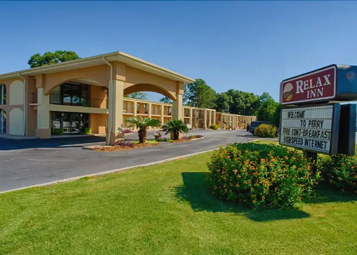 Relax Inn Perry National Fairgrounds Area I-75