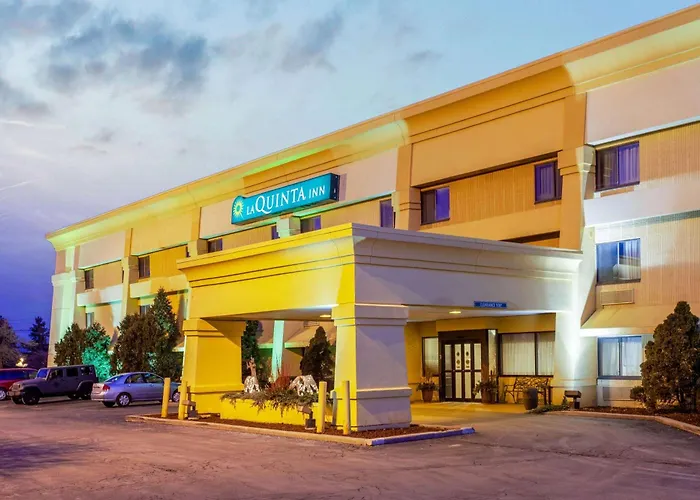 La Quinta Inn By Wyndham Milwaukee Airport / Oak Creek