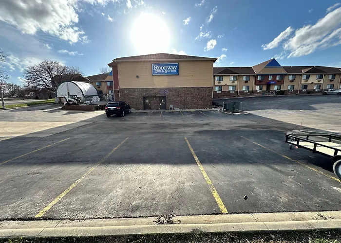 Rodeway Inn & Suites Madison East
