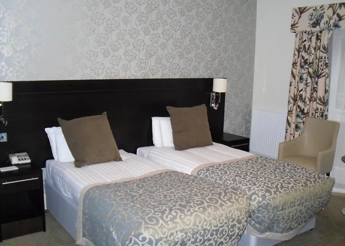 Norfolk Royale Hotel